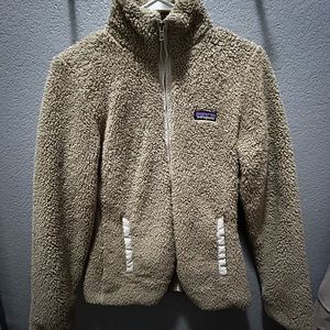 Patagonia Jacket, size small but fits closer to an extra small.